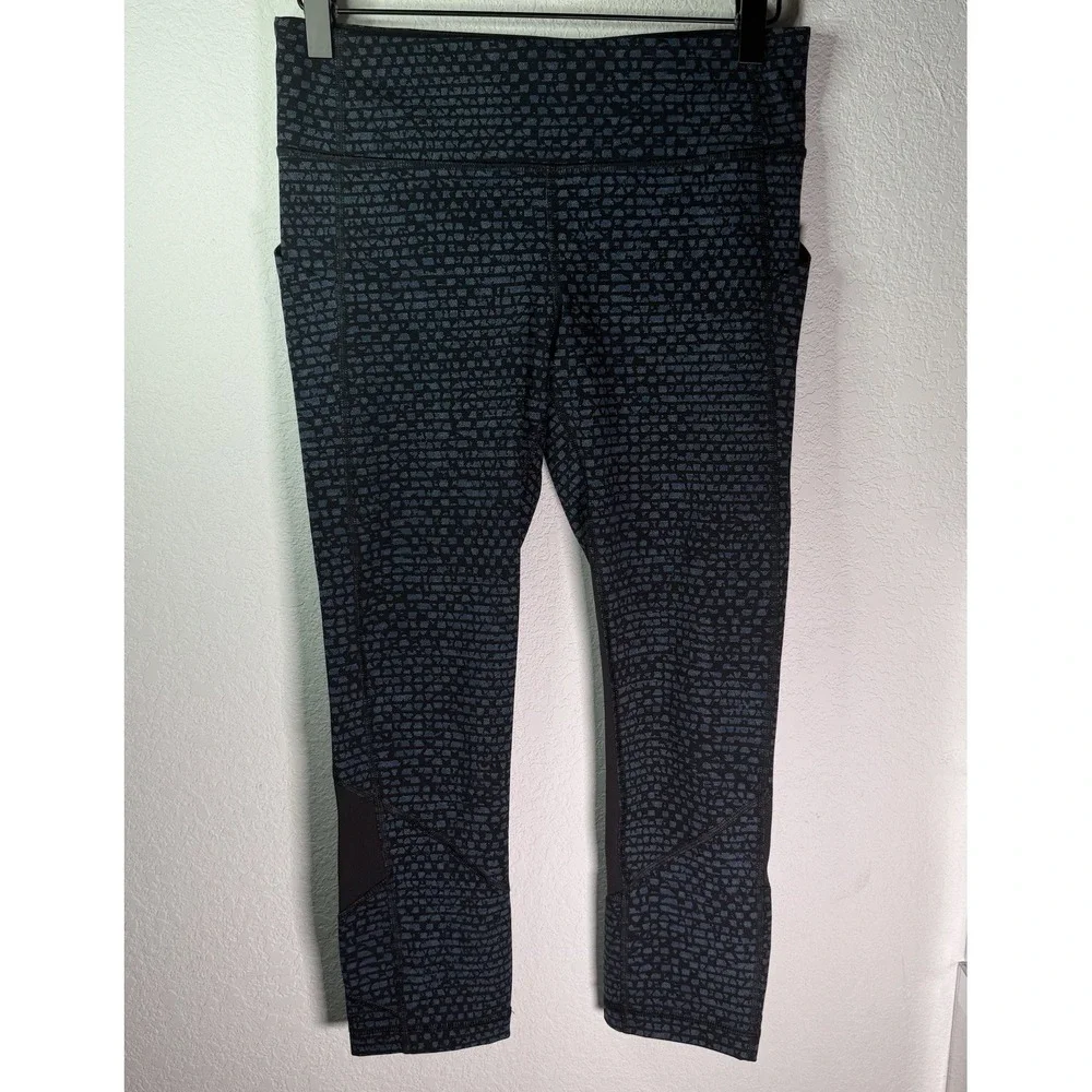 Lululemon | Leggings‎ Crop Black Blue Pattern Mesh Pocket | Women Size 6